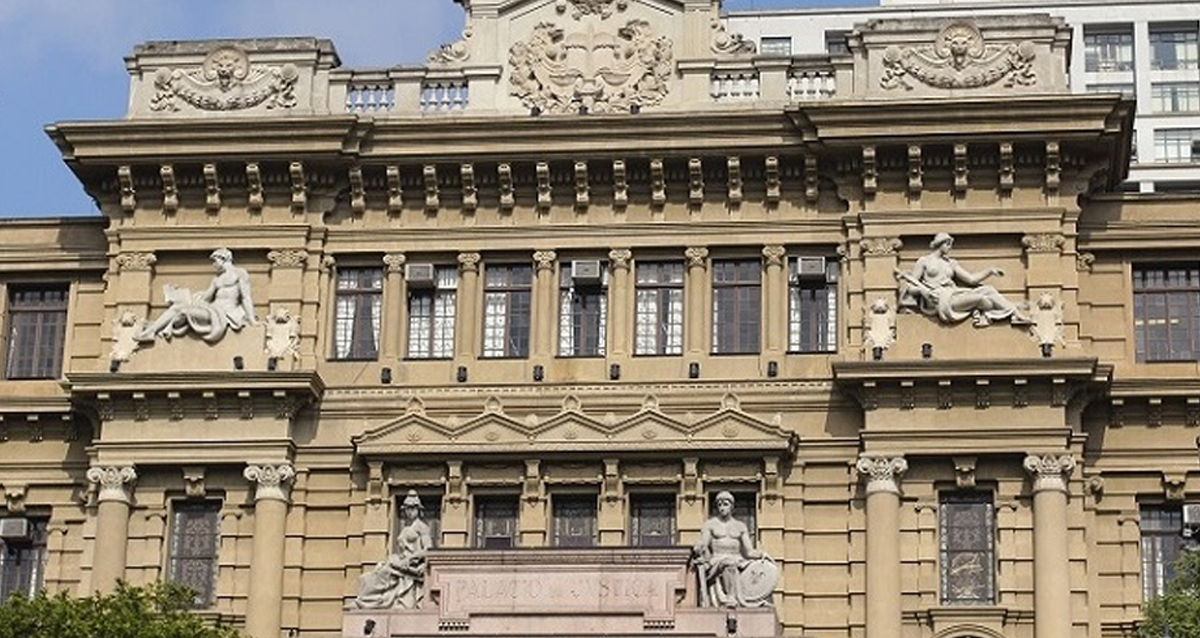 No momento, você está visualizando Destituição de incorporadora de prédio não dá direito a cobrar danos emergentes